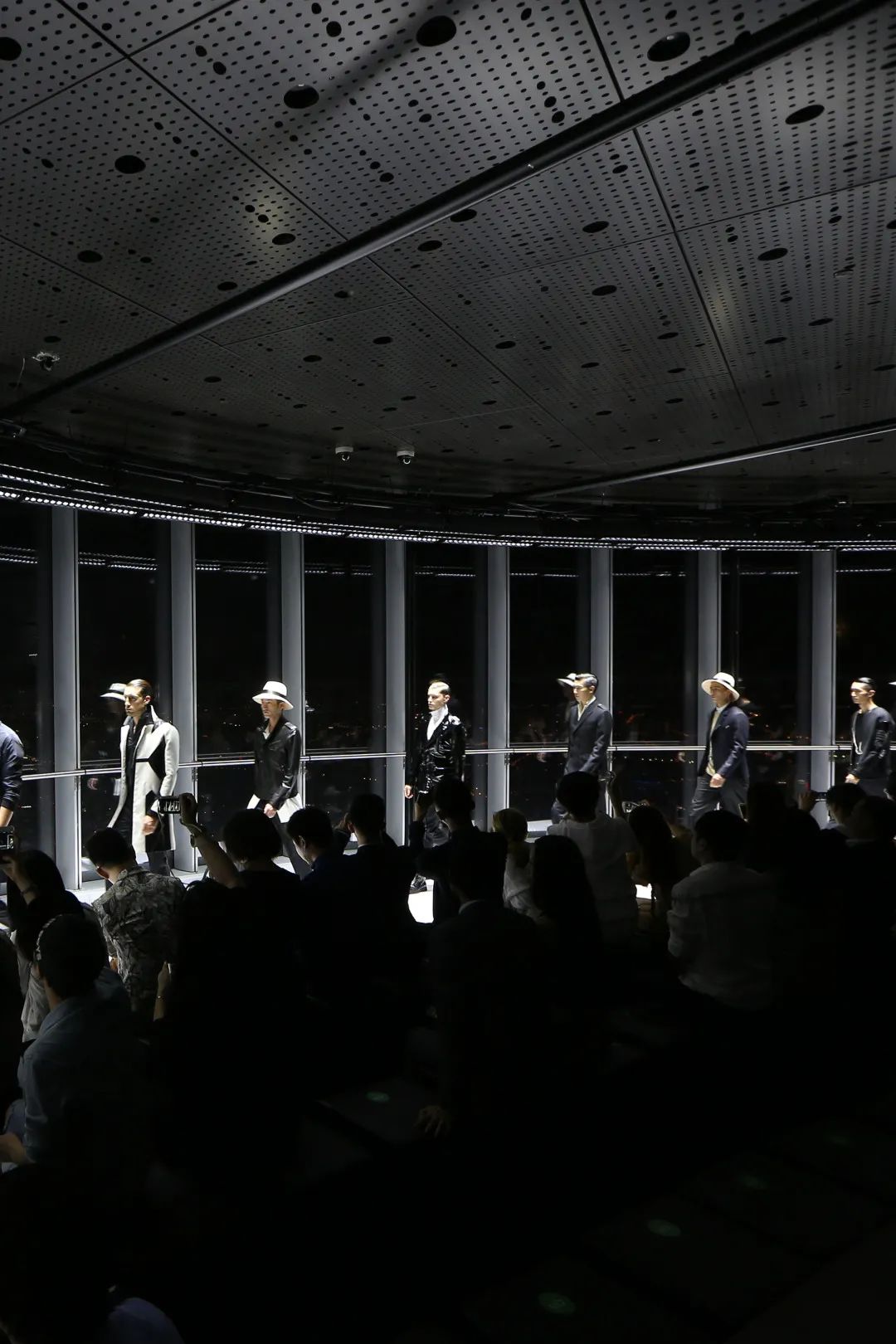 国货劲霸男装,劲霸高端国货