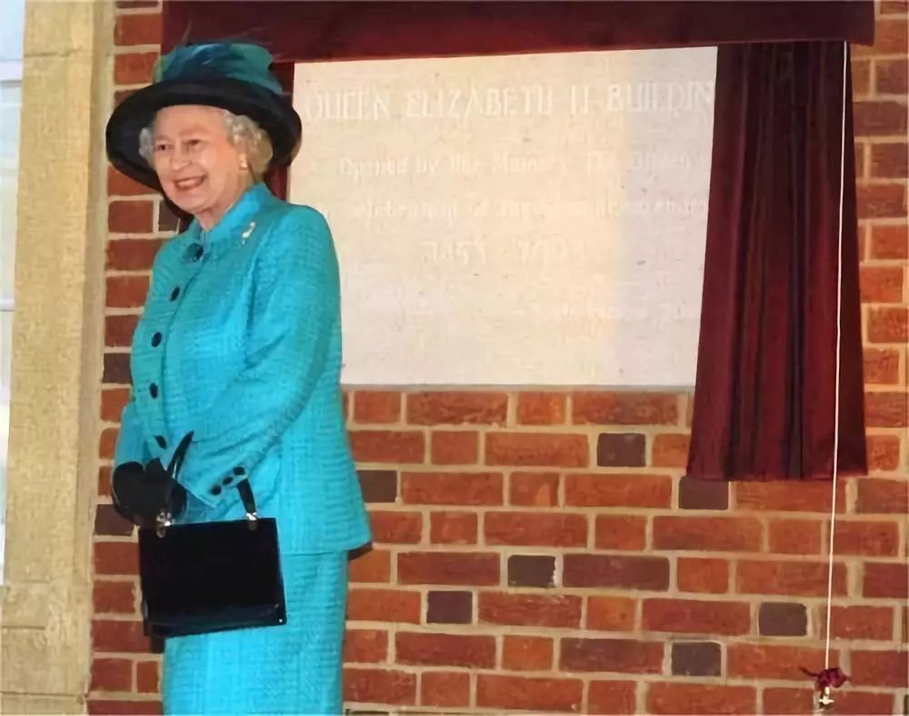 英国私校推荐之皇家罗素中学,英国24所罗素大学