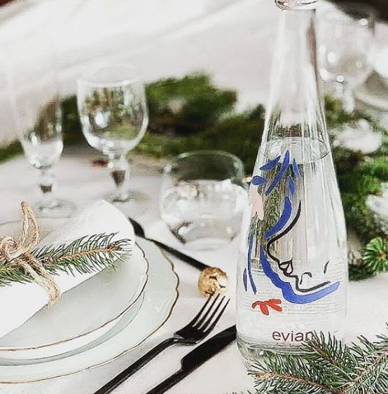 依云如何将一瓶水，成功卖出了奢侈品的味道？