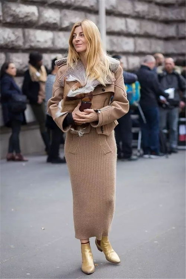 浅驼色和深驼色哪个颜色好看打底,浅驼色最佳10种颜色搭配