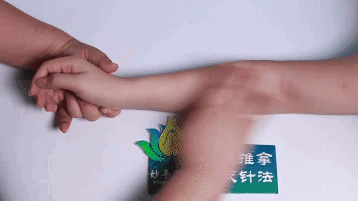 宝宝吃退烧药体温过低出汗怎么办,吃完退烧药后体温过低