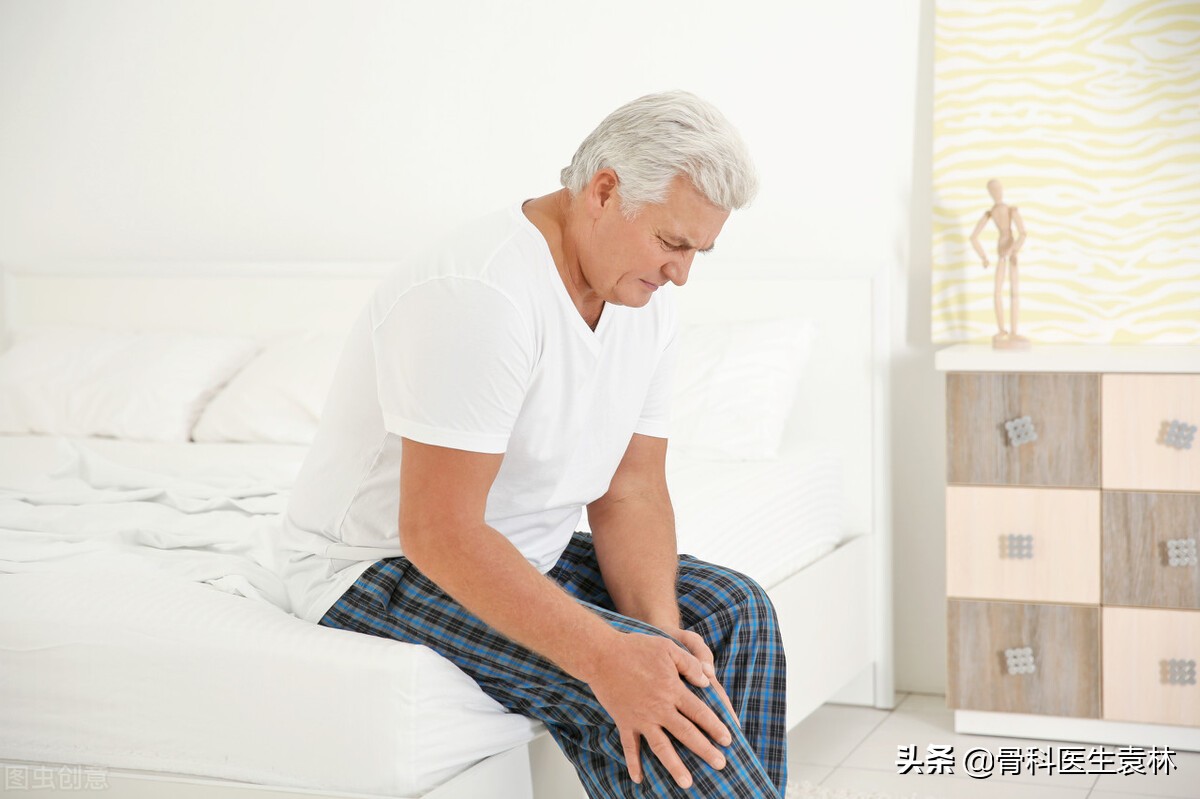 上楼梯时突然会有腿无力现象,上下楼梯腿打软是什么原因