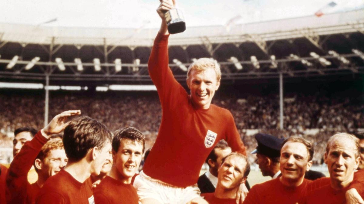 04年欧洲杯最经典战役英葡大战,2022年欧洲杯英德大战穆勒单刀