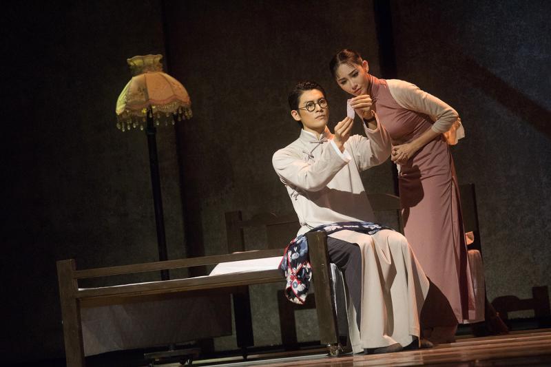 用舞蹈追忆给予我们未来的英雄2020舞剧《永不消逝的电波》杭州