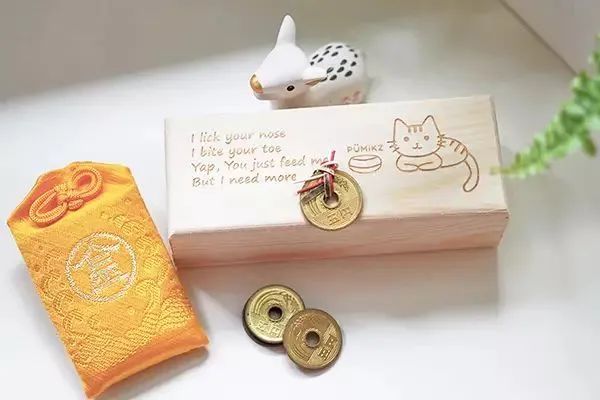 你知道猫咪胡须的秘密么,捡到猫咪的胡子有什么寓意