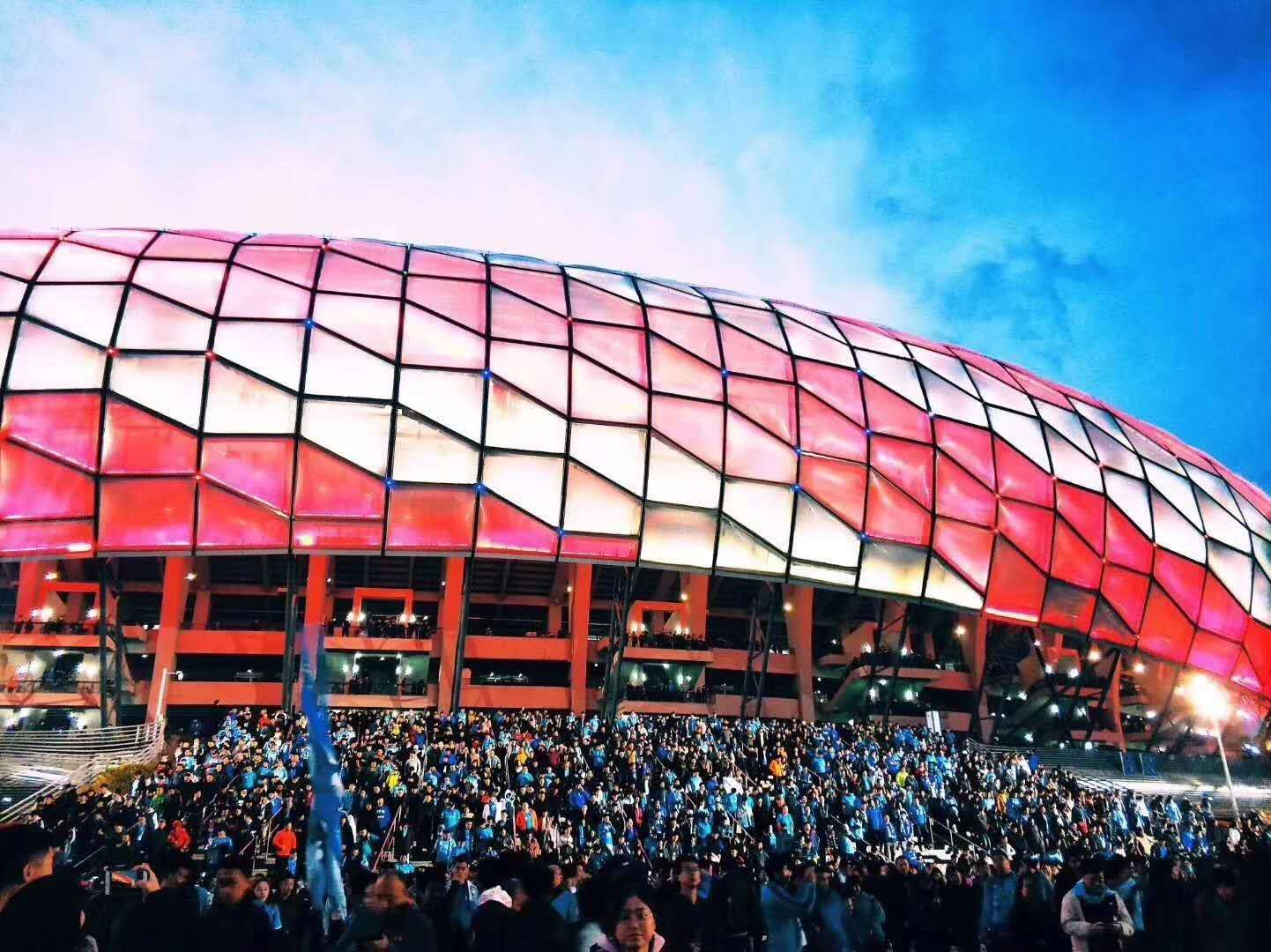 大连才是真正的足球城,大连足球场建的怎么样了