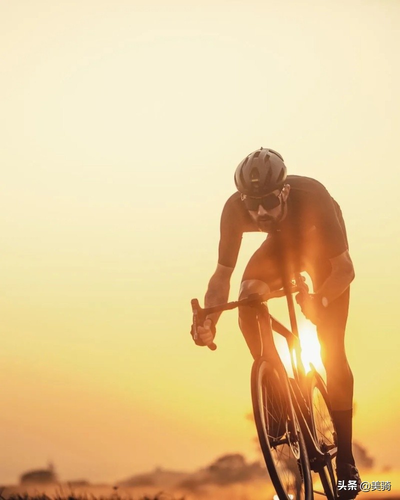 骑专业自行车每年要花多少钱,骑自行车户外一年旅行花多少钱