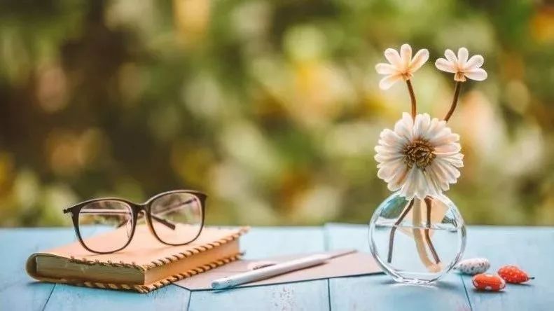 女子老公花300万买个杯子,老公花了300万买个杯子