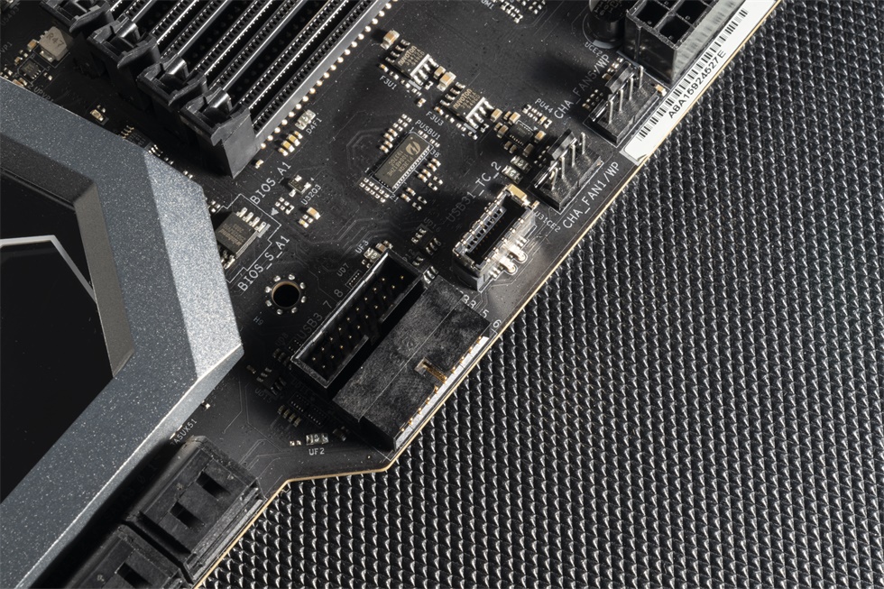 鍗庢搸z490aqua姘村喎瑁呮満,娣卞害瑙f瀽鍗庢搸z490