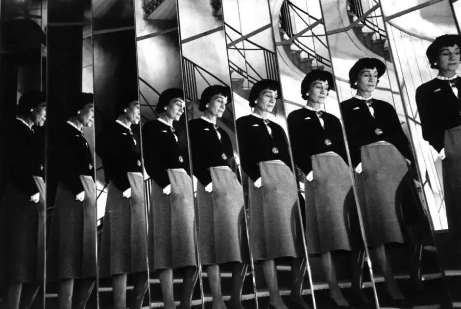 我只穿香奈儿五号入睡