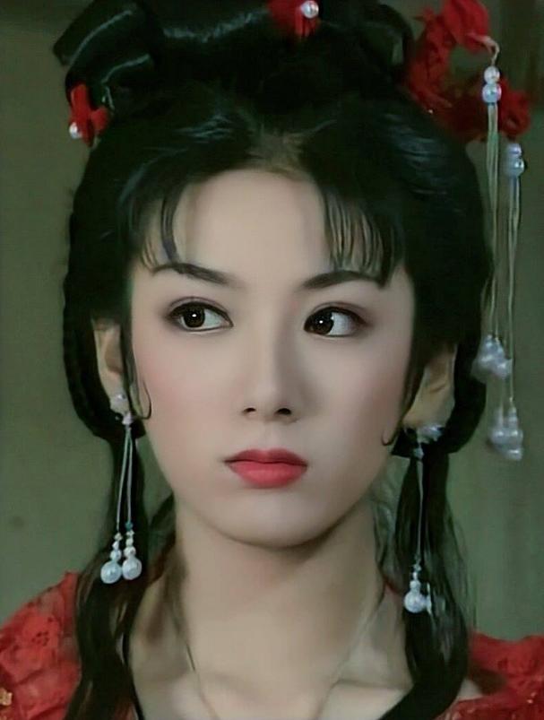 古装剧都喜欢清汤挂面头了?我们似乎忘了什么叫“精致”