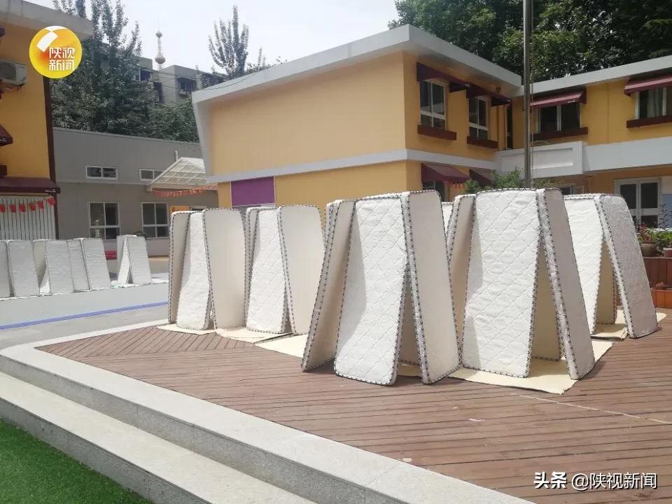 明天到底送不送？陕视记者探班幼儿园，消杀阵仗“吓”到记者