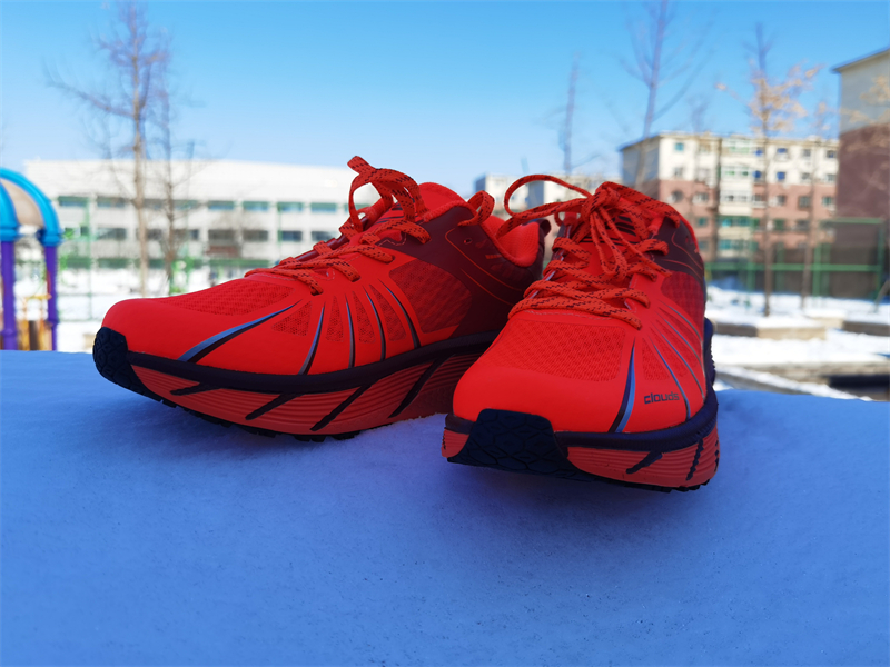 跑步鞋r2云跑鞋,r2云跑新款缓震跑鞋