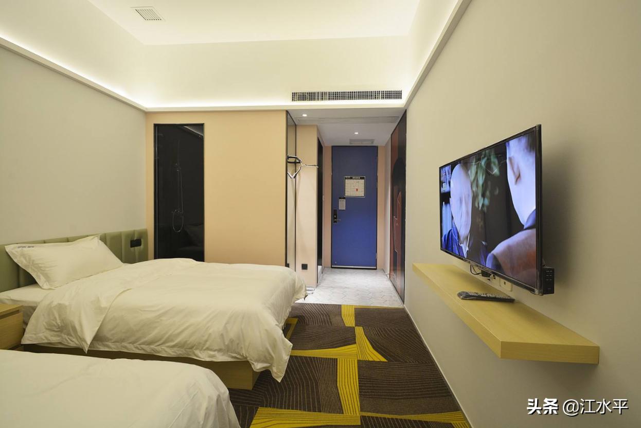 卧室窗户装修效果图没有飘窗,没有落地窗的卧室怎么装修好看