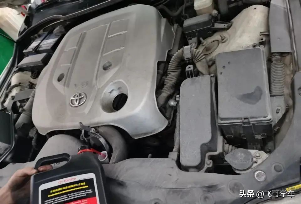 丰田皇冠3.0发动机大修有点共振,皇冠发动机烧机油大修