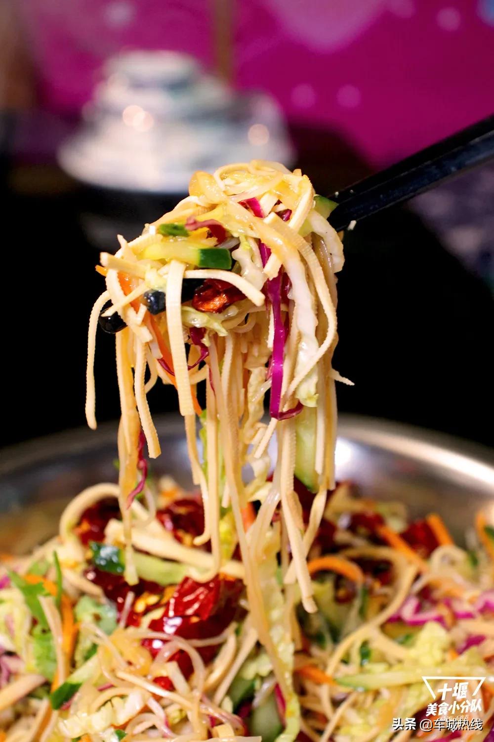 十堰东北铁锅炖哪家最好吃,十堰铁锅炖菜