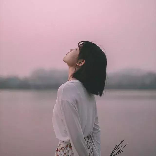 侧脸照应该怎么拍,侧脸拍照技巧