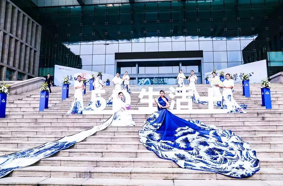 让中原鉴恒心｜恒达集团品牌发布会耀世开启，与时代共鉴！