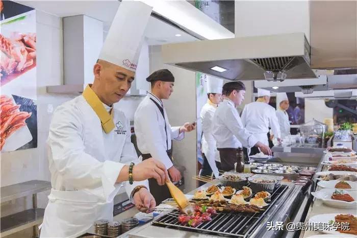 50岁女人餐饮创业项目,如何选择餐饮创业项目