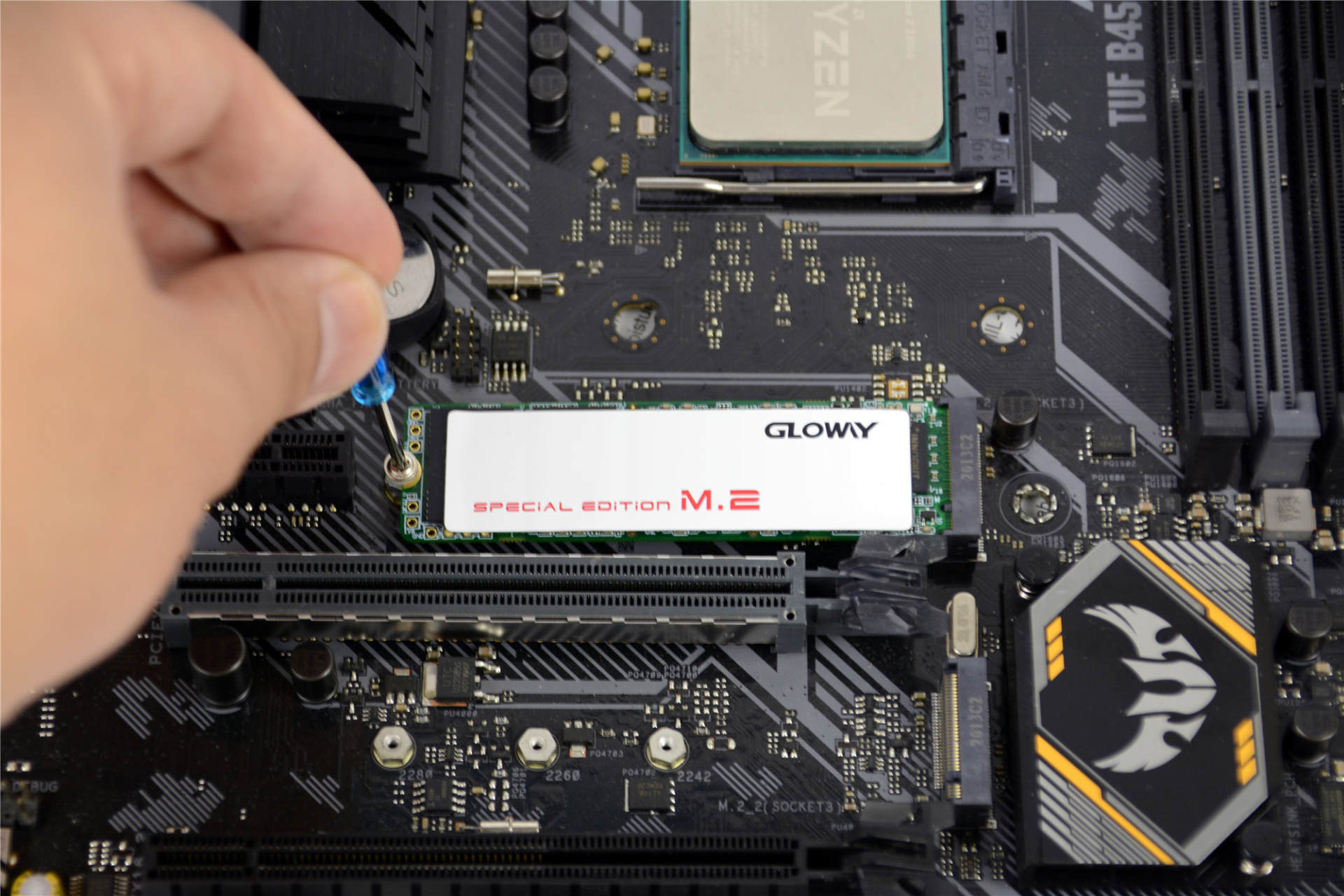 没涨价前机械硬盘价格,光威固态硬盘骁将