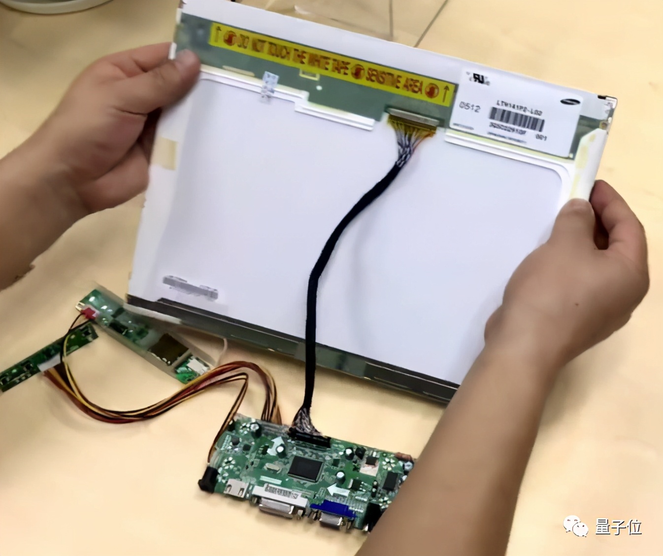 怎么用废旧笔记本做显示器,废旧笔记本屏幕做显示器