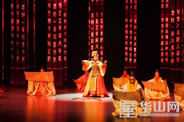 大型史诗舞台剧秦俑情震撼首演,秦俑情舞台剧在哪里举行