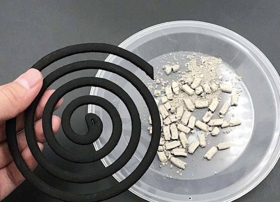 月季蚜虫怎么治才能彻底消灭,月季被红蜘蛛祸害了怎么救