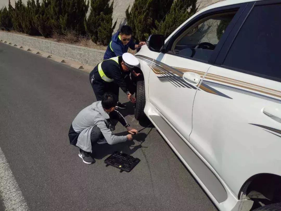 自驾游路上车子出故障了怎么办,自驾游车辆故障怎么求助