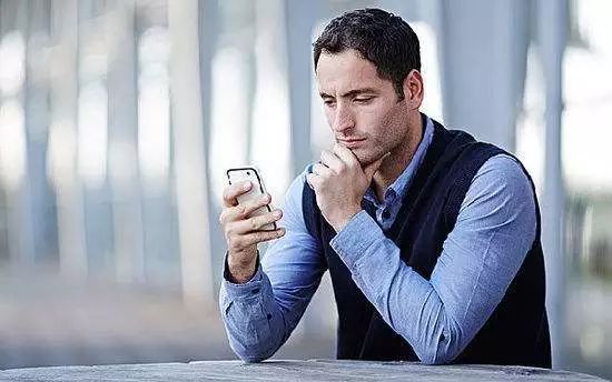 女生经历职场性骚扰怎么举报,女性遇见职场性骚扰怎么办