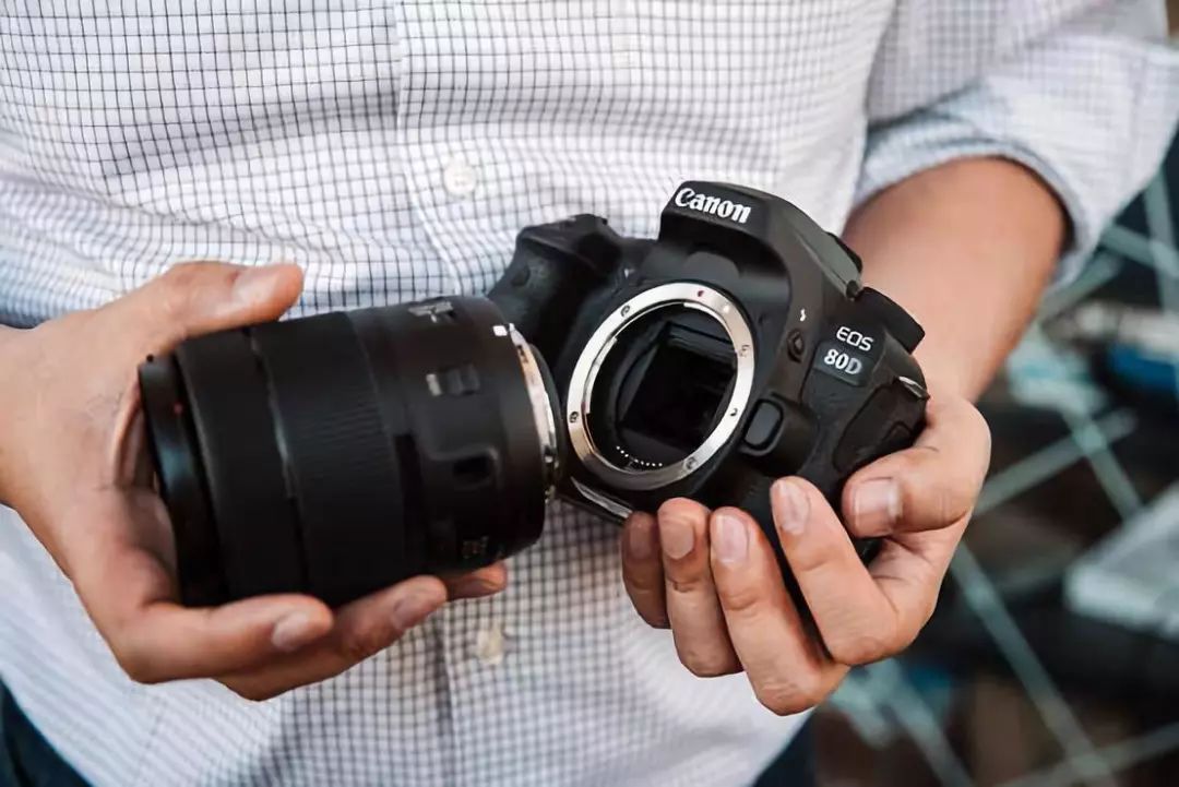 5000预算二手单反还是微单,预算5000是买单反还是买微单