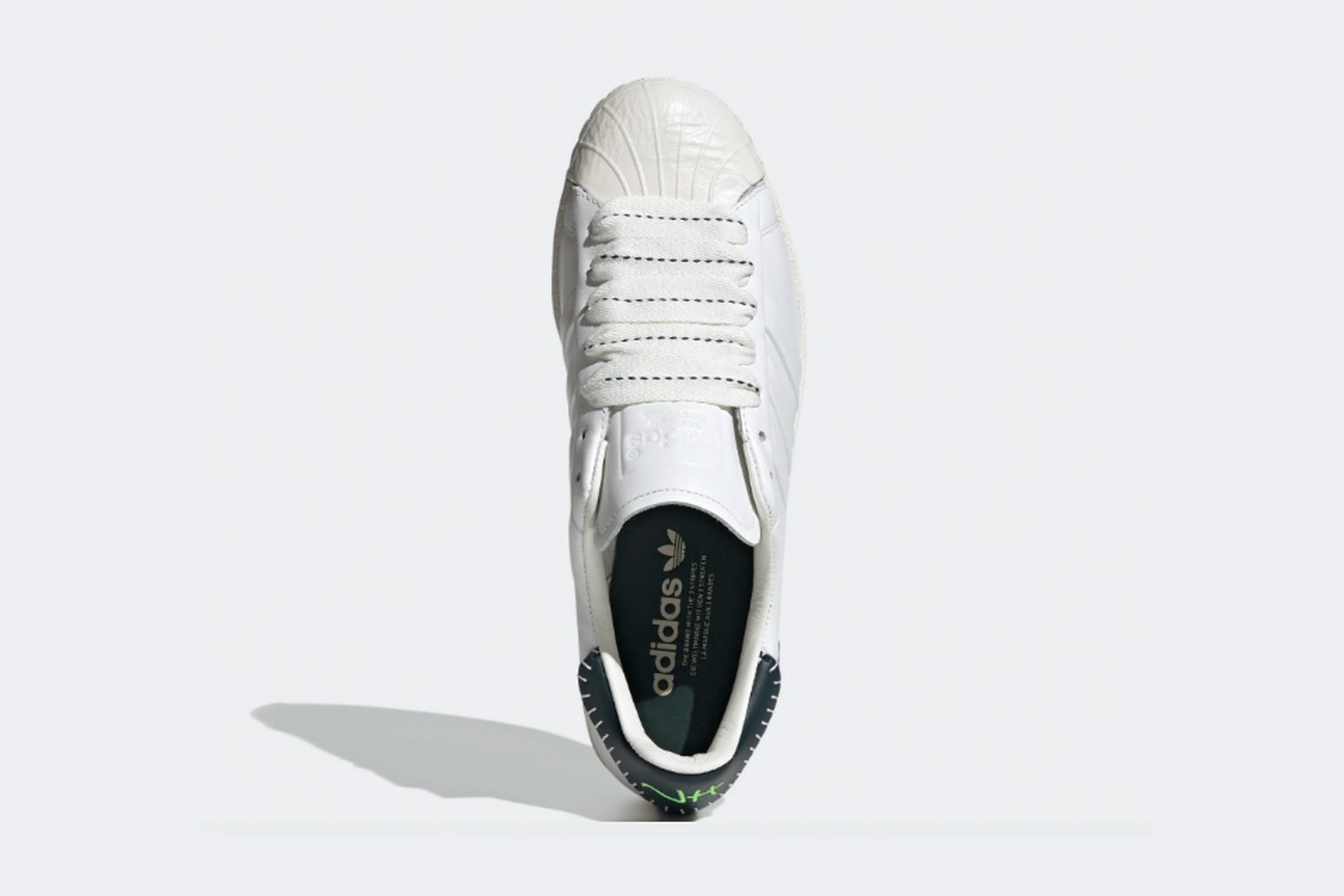 阿迪达斯贝壳头薄荷绿搭配,乔纳希尔联名系列