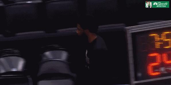 拒绝0比3!卡泡65分15板7助!3场季后赛0分钟,6400万先生被弃用