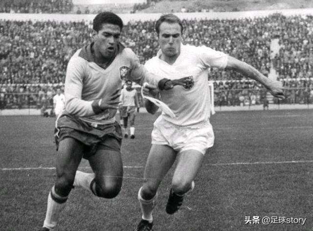 大罗认为的巴西史上最佳阵容,里瓦尔多卡福小罗大罗卡洛斯