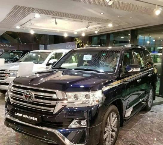 兰德酷路泽4000介绍一下,丰田兰德酷路泽4000和4600的区别