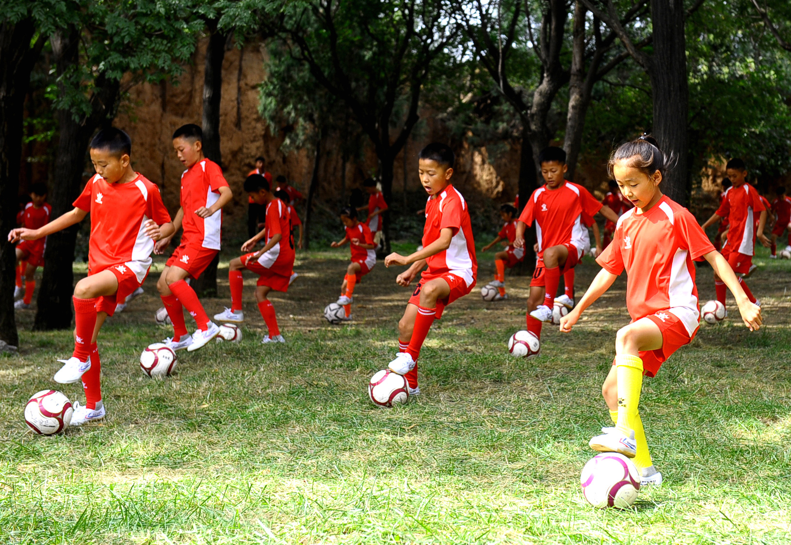 武术与足球关系,武术踢头