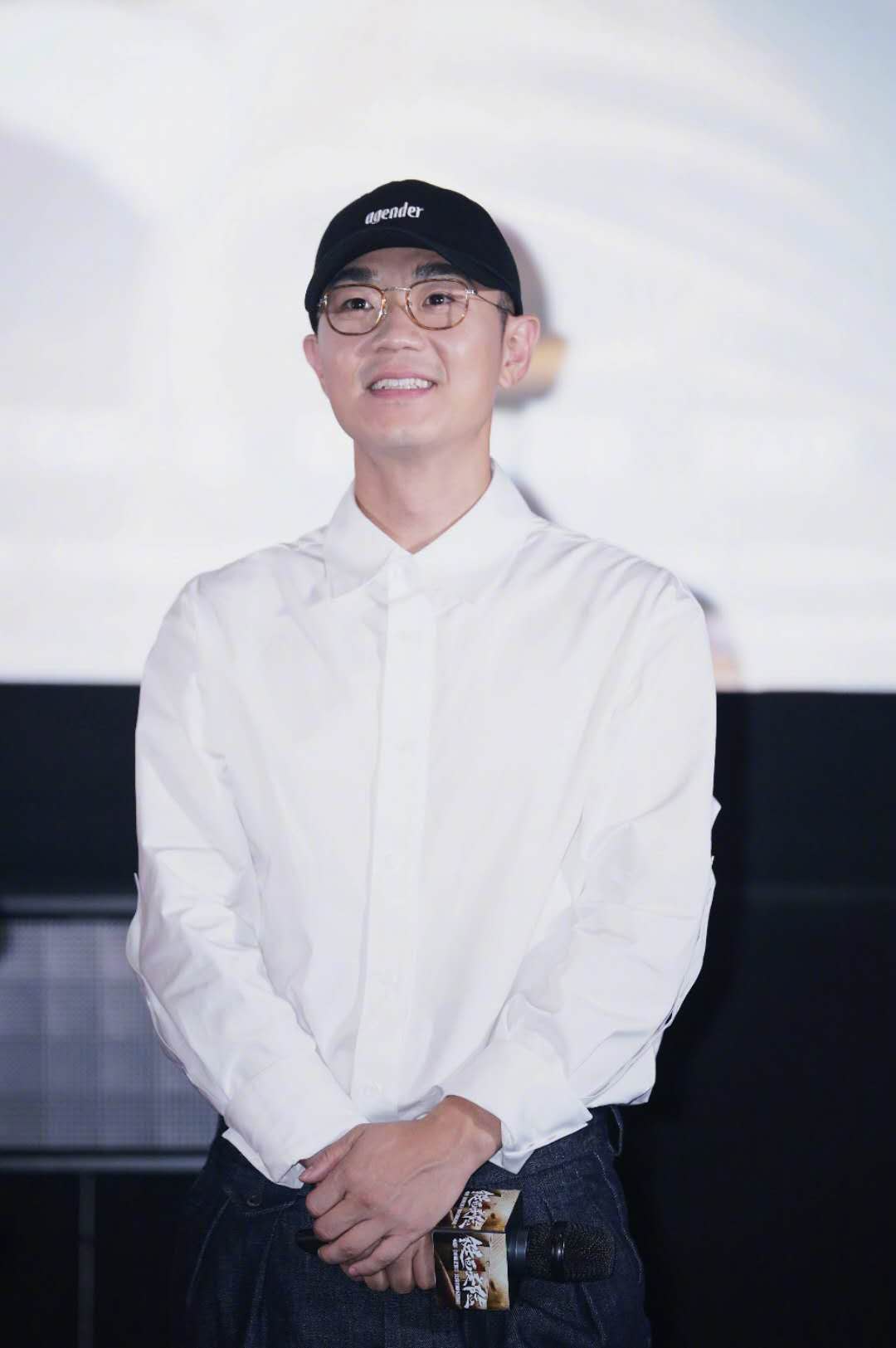 努力稳重的大鹏，喜爱运动的他，搭配都非常帅气