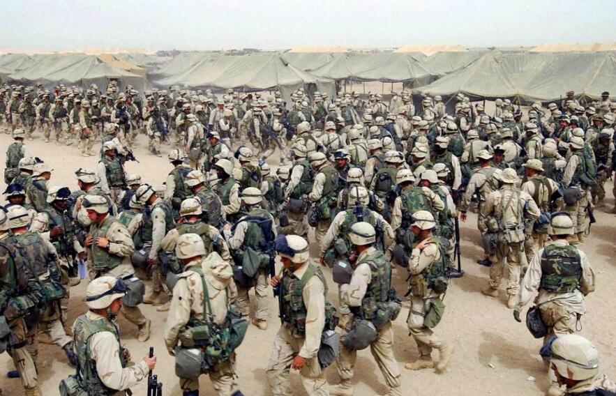 菜鸟新兵对抗老兵,新兵训练菜鸟