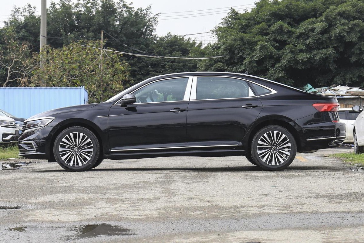 选迈腾还是凯美瑞,选迈腾还是特斯拉