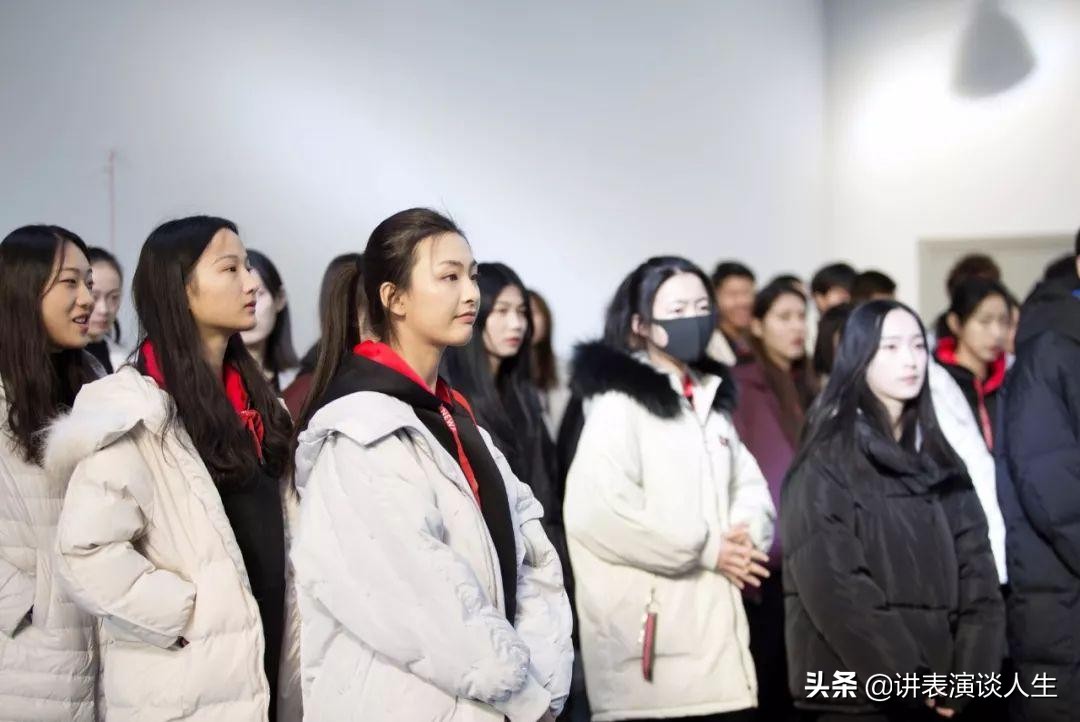 为什么说艺考生真的很难,你们觉得艺考真的是在走捷径吗