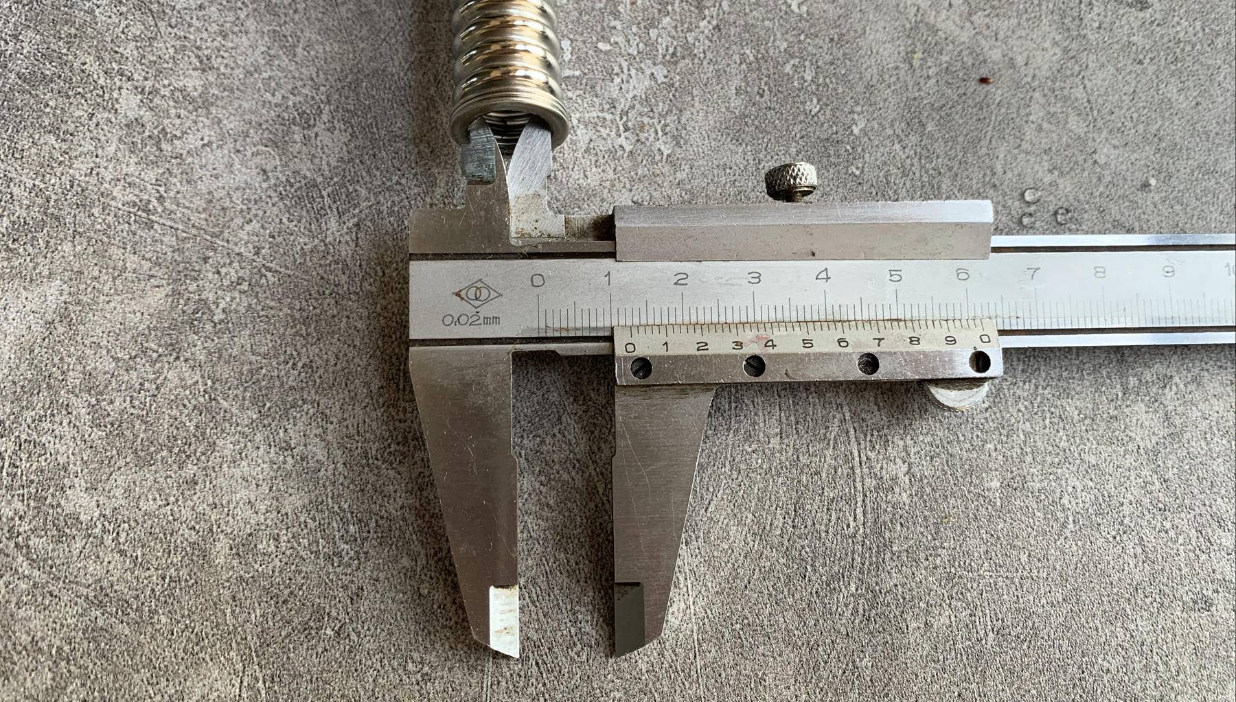 燃气热水器必须由燃气公司安装吗,燃气热水器13升和16升安装要求