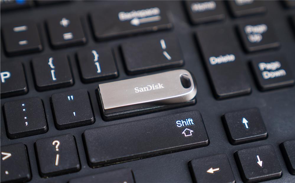 闪迪u盘cz74usb3.2评测,闪迪cz74u盘发热