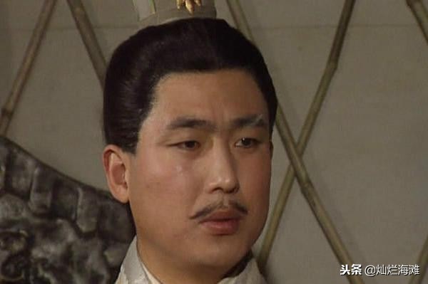 关羽明明左臂中箭，为何华佗治疗的却是右臂，原来的确有讲究