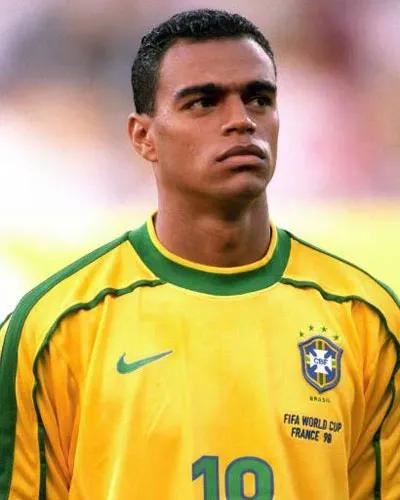 实况足球星期三活动精选,实况足球2020绿茵传奇怎么编辑