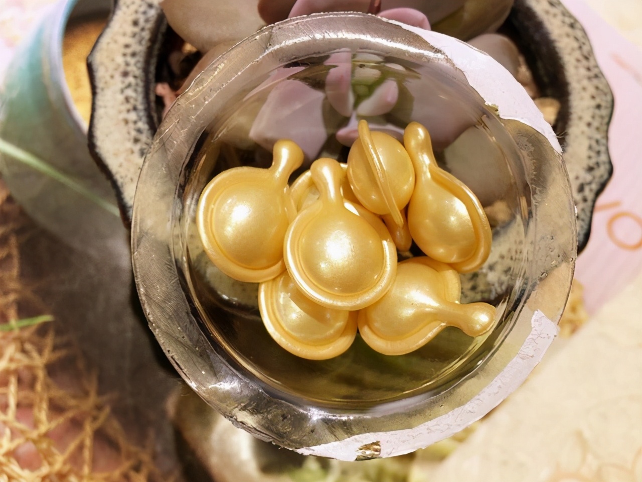 美白补水抗氧化精华排行榜,抗衰老美白补水精华推荐