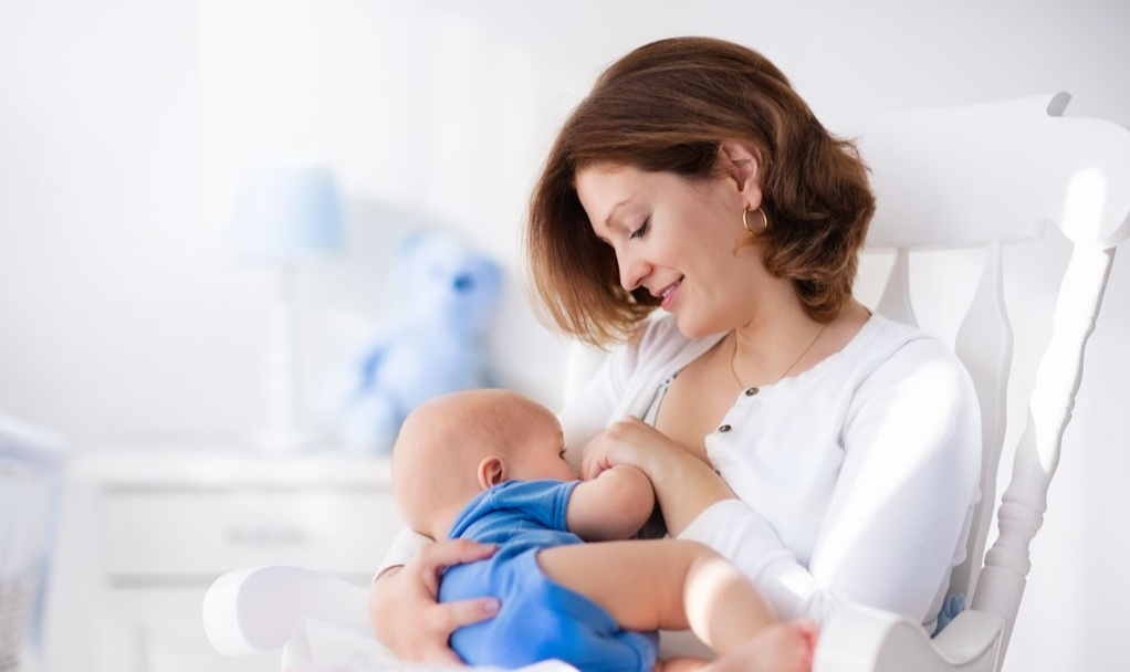 宝宝多大就可以戒掉奶粉了,3个月宝妈戒母乳的正确方法