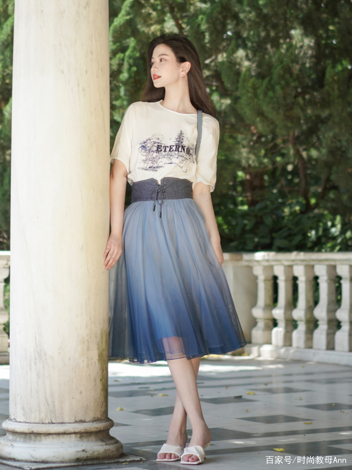 搭配高腰阔腿裙的上衣,短高腰裙的搭配夏