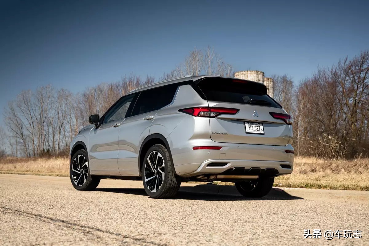 2021款三菱欧蓝德改款后,2020款三菱欧蓝德有哪些改变