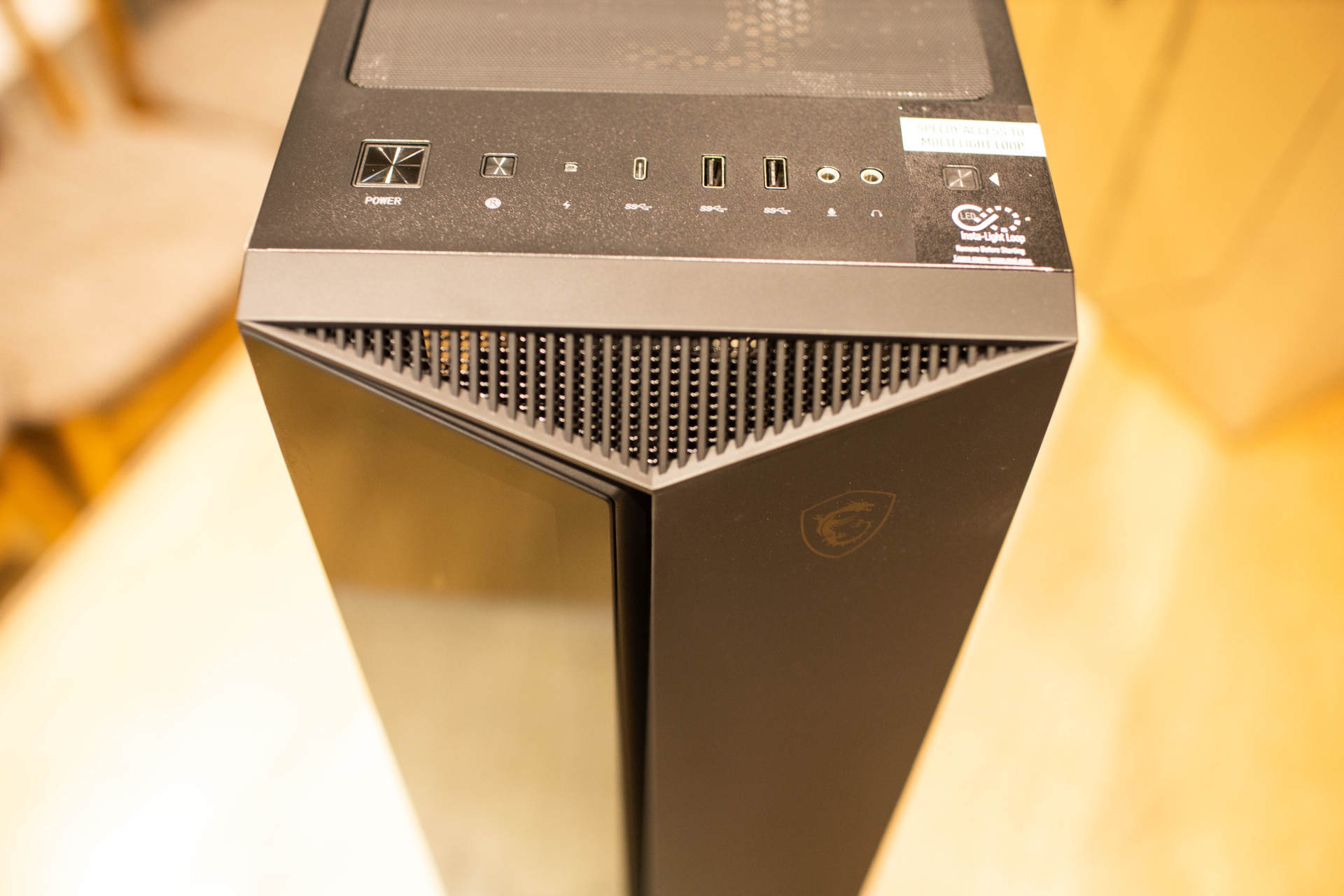 微星氪金枪二代可以装风冷吗,微星氪金枪机箱前面可以拆吗