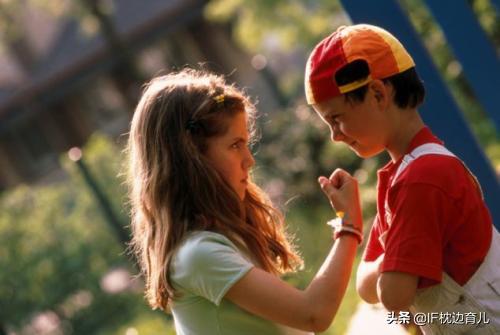 李玫瑾教授谈父母不要打孩子,李玫瑾讲如何纠正孩子打骂父母