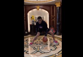 郭艾伦最全进攻技巧,高速控球怎么练习